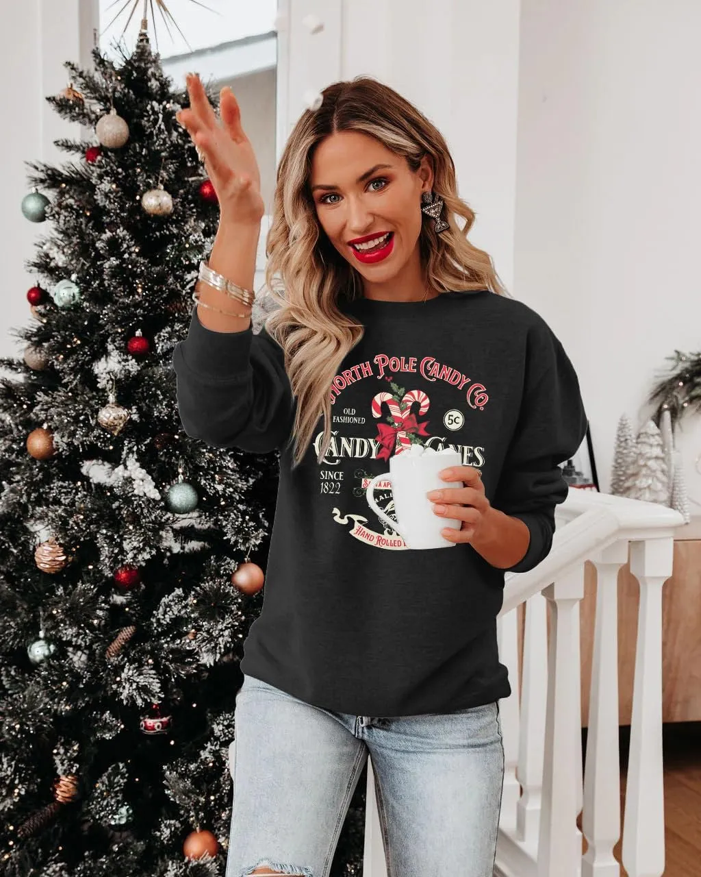 FASHGL Christmas Sweatshirts Women Candy Canes Graphic Sweatshirt Vintage Xmas Long Sleeve Shirt Pullover Tops