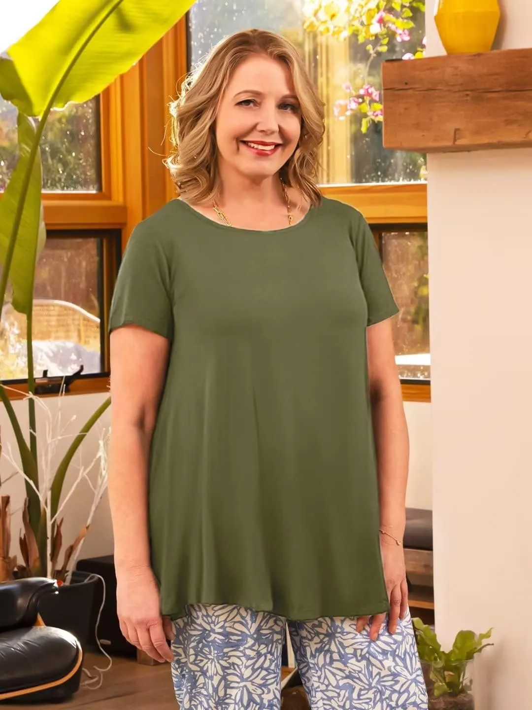 LARACE Plus Size Tops for Women Short Sleeve Shirts Casual Summer Clothes Round Neck Tunics for Leggings