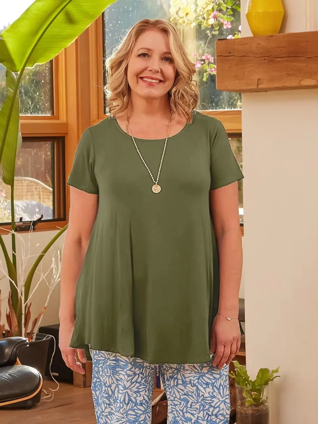 LARACE Plus Size Tops for Women Short Sleeve Shirts Casual Summer Clothes Round Neck Tunics for Leggings