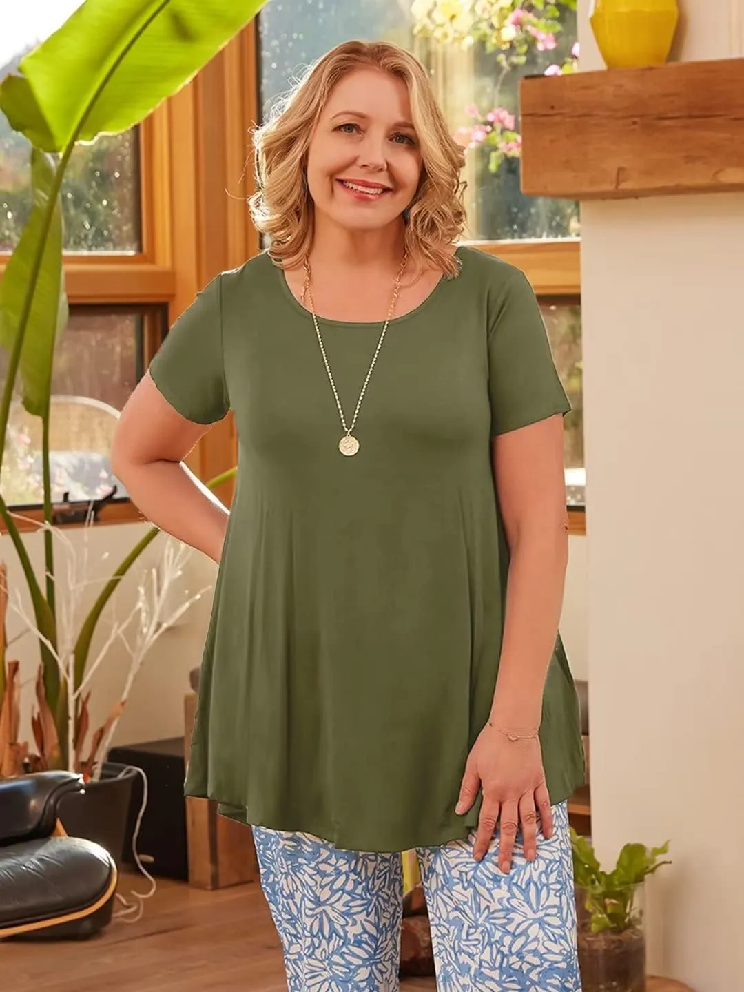 LARACE Plus Size Tops for Women Short Sleeve Shirts Casual Summer Clothes Round Neck Tunics for Leggings